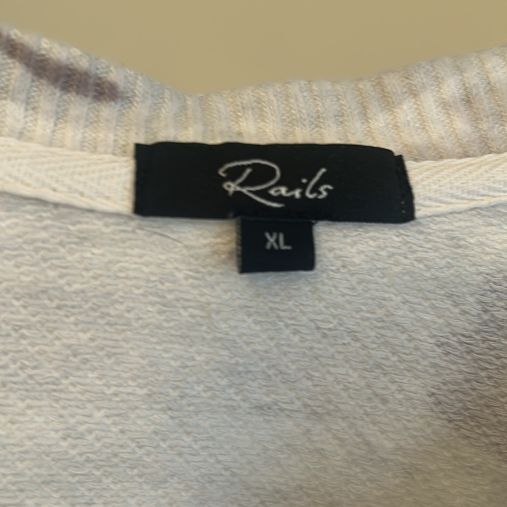 Rails top - Picture 2 of 4